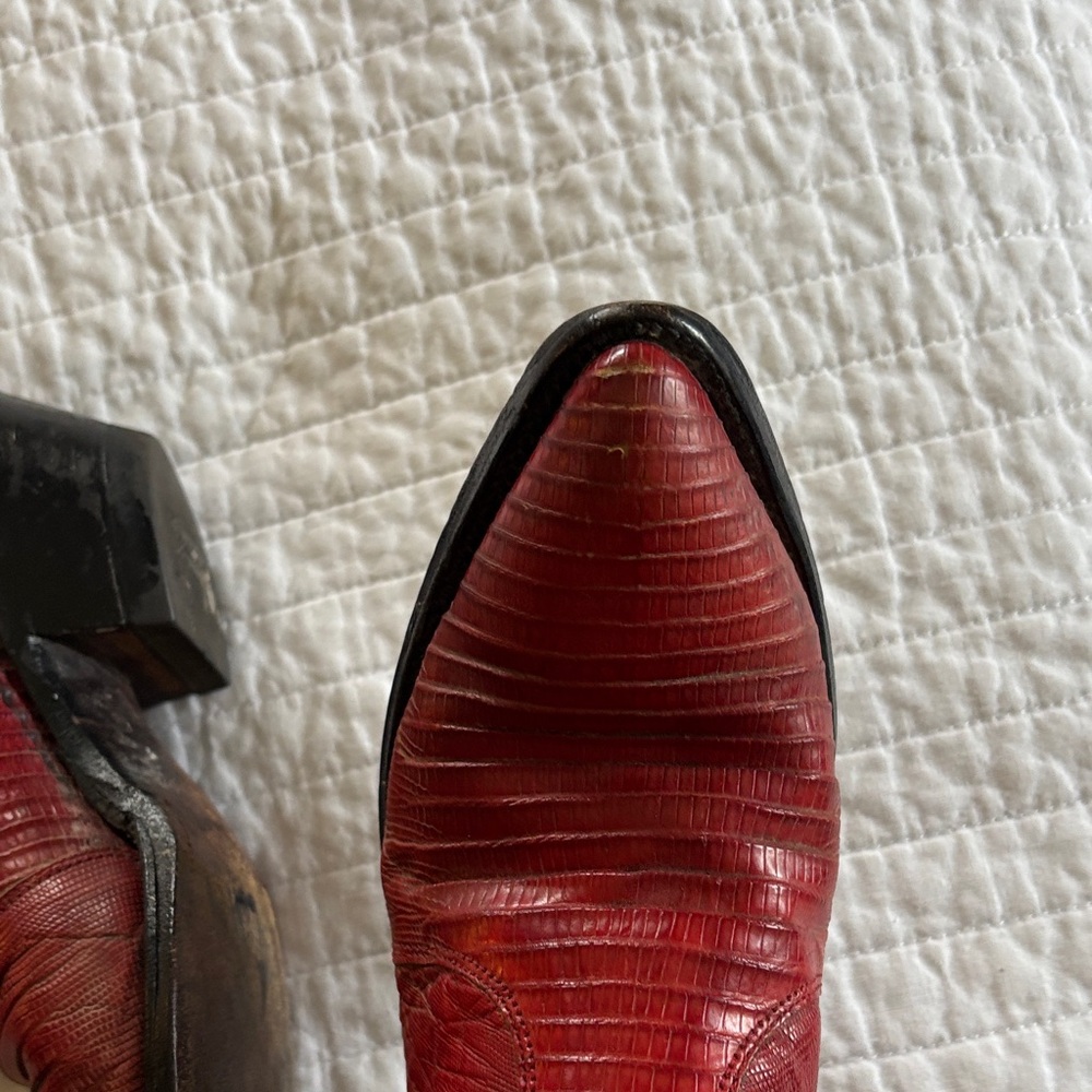 Red Women's Embroidered Western Cowgirl Boots - Picture 7 of 13